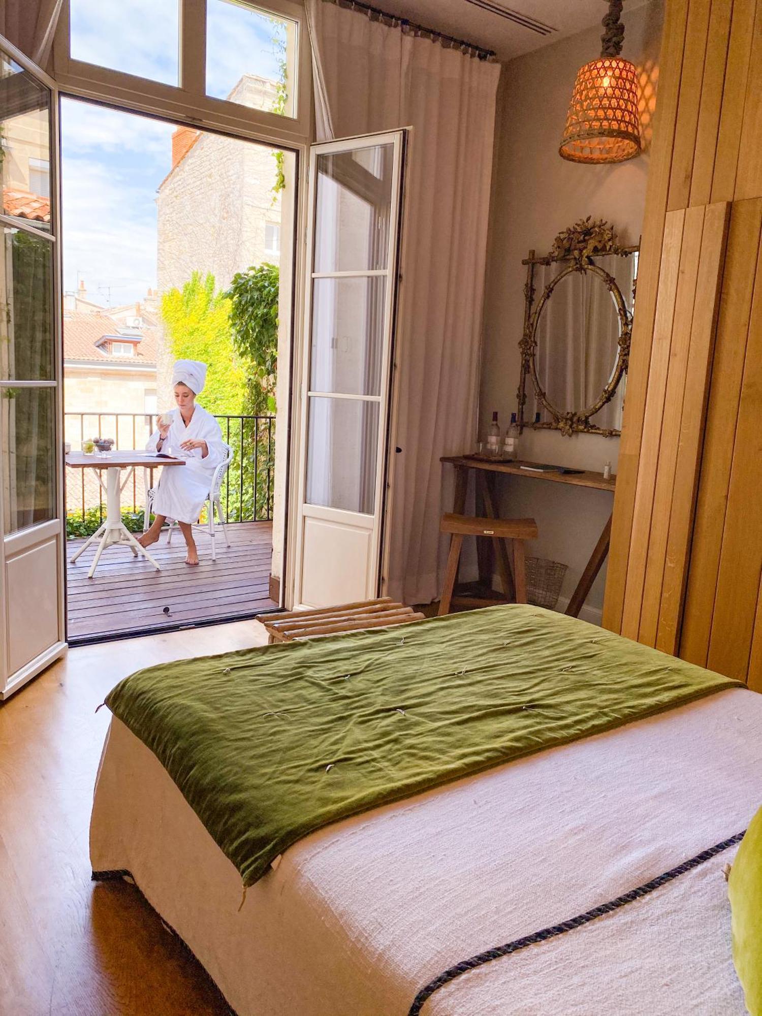 La Course Hotel Bordeaux Exterior photo